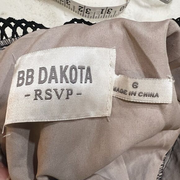 Steve Madden BB Dakota On The List Black Lace Scalloped Dress Sz 6 Revolve - Picture 12 of 16